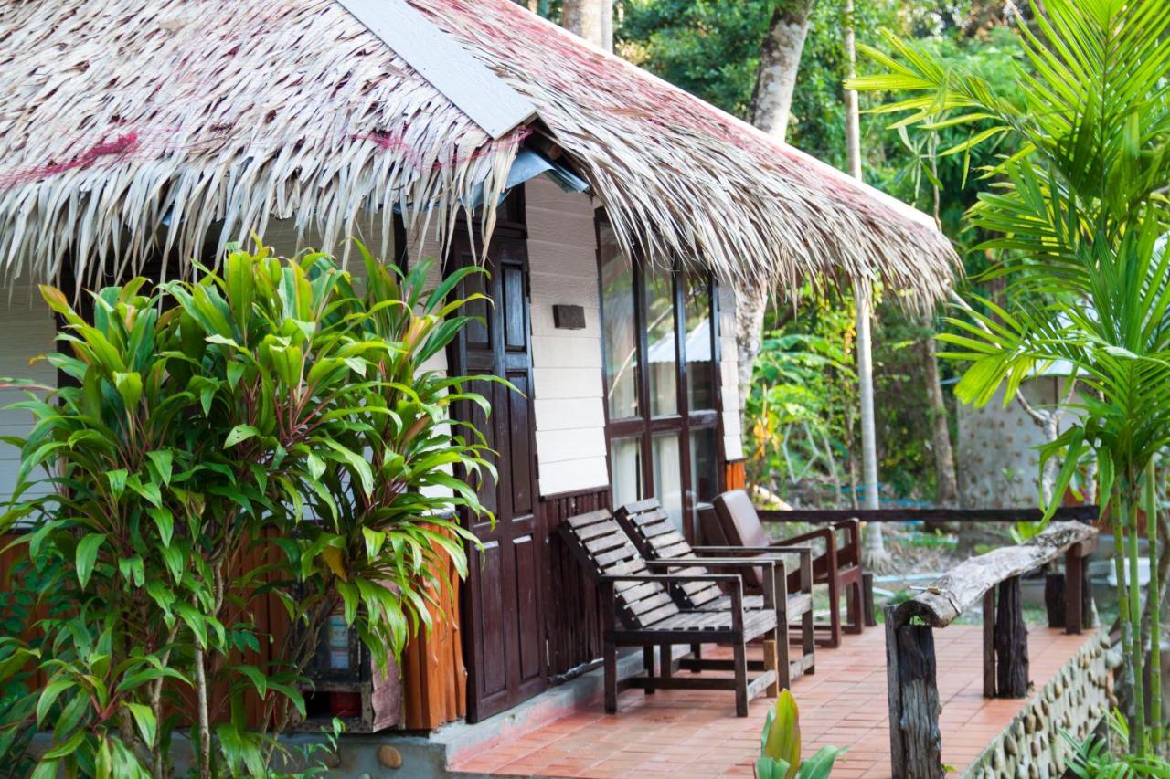 Ban_Na Hotel Koh Chang Exterior photo