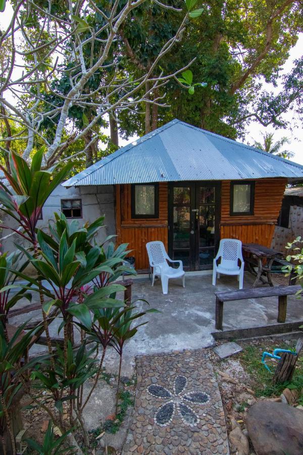 Ban_Na Hotel Koh Chang Exterior photo