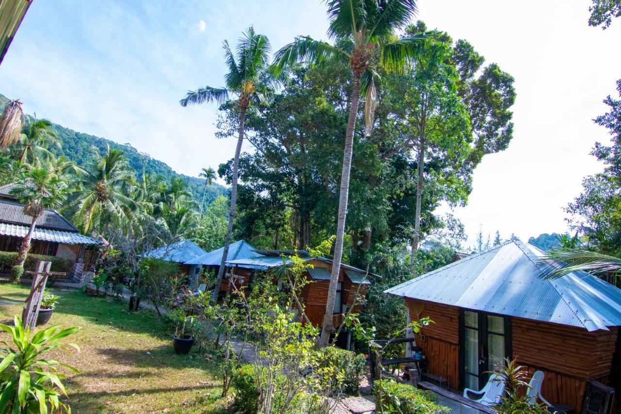 Ban_Na Hotel Koh Chang Exterior photo
